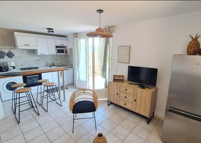 Apartment With Balcony And 360 Sea View Villanova