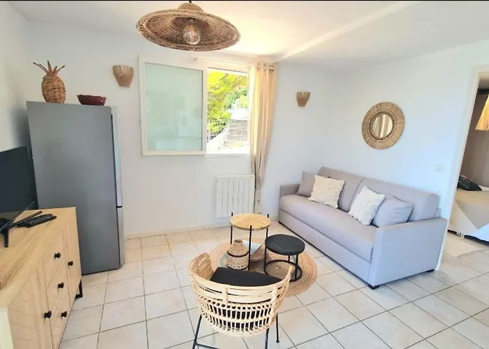 With Balcony And 360 Sea View Villanova